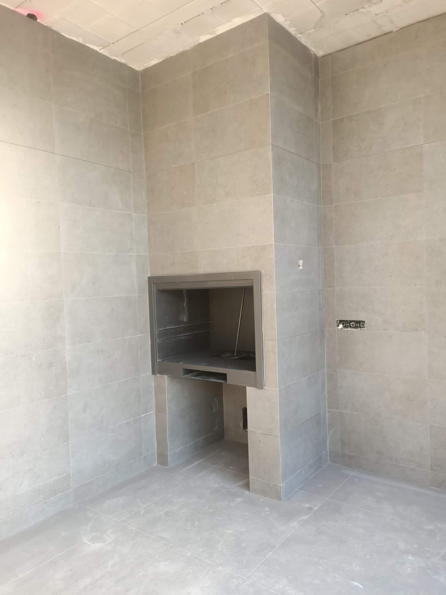 Azulejo PRO Portafolio. Instalación los azulejos, losas, baldosas