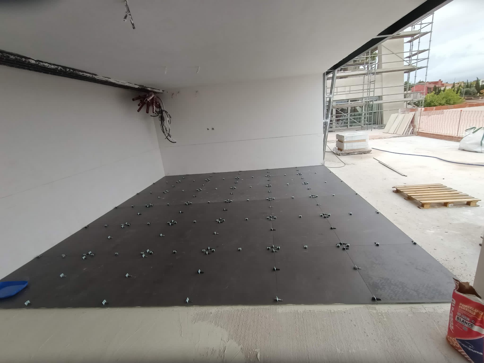 Azulejo PRO Portafolio. Instalación los azulejos, losas, baldosas