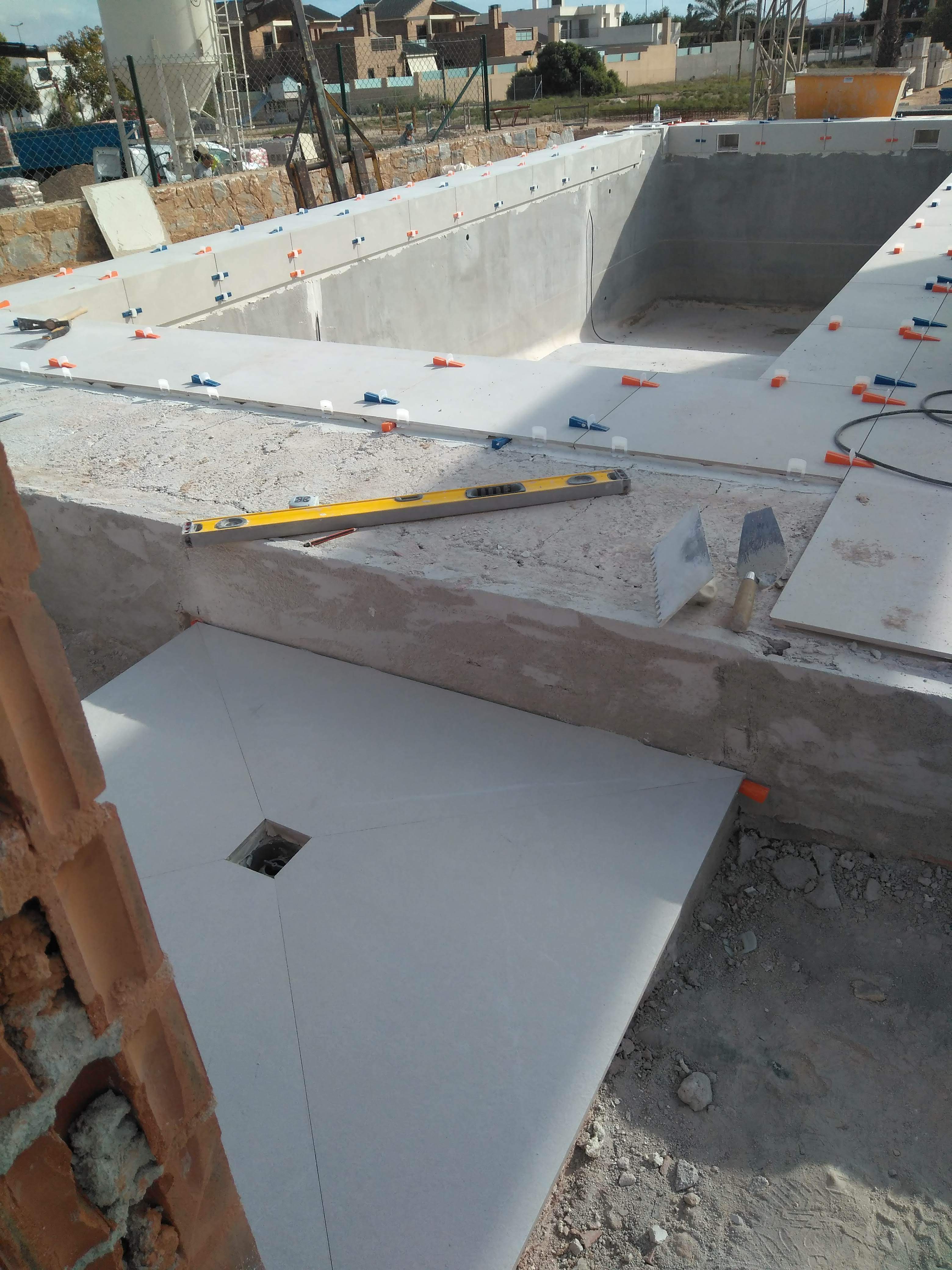 Azulejo PRO Portafolio. Instalación los azulejos, losas, baldosas