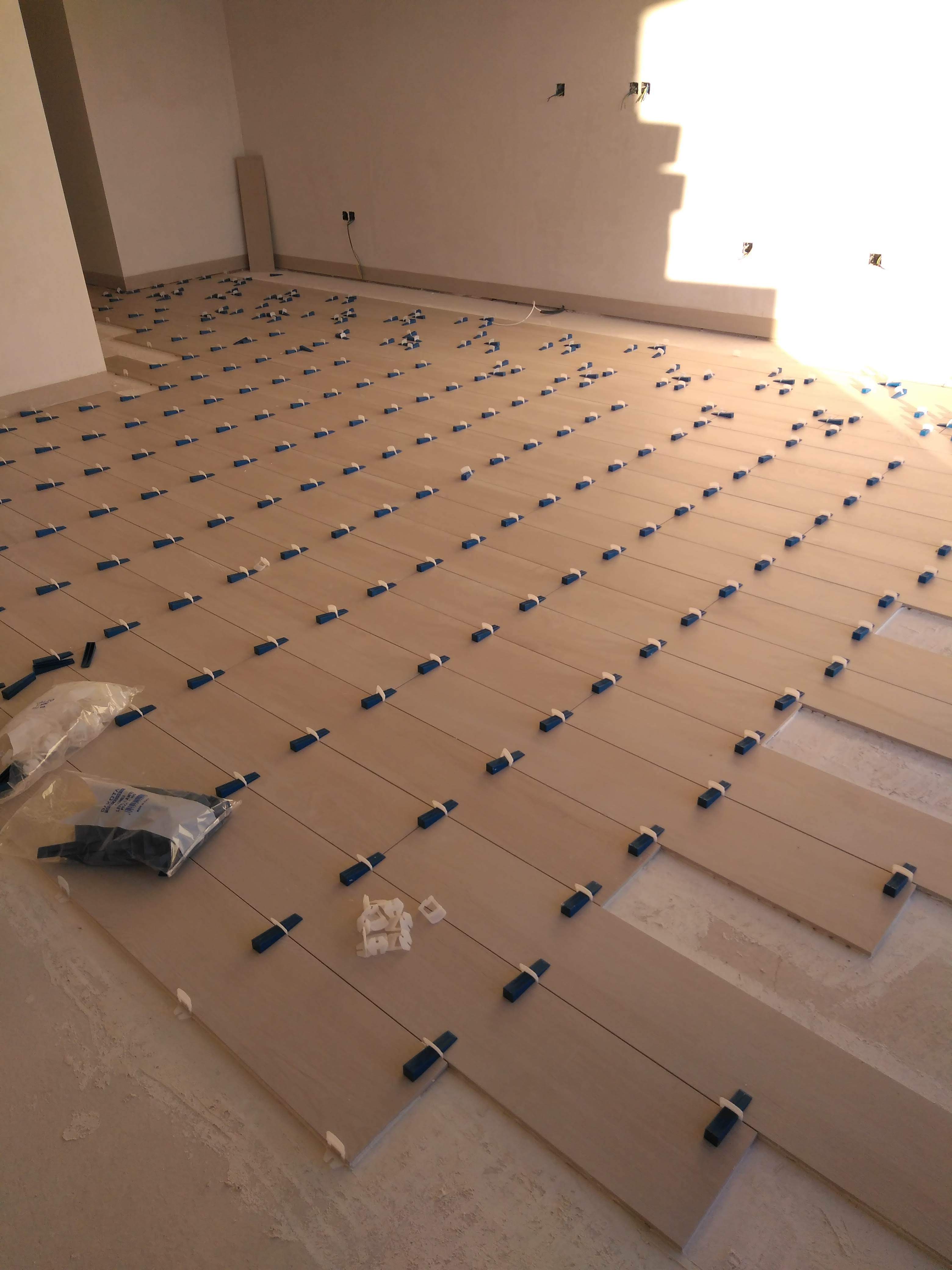 Azulejo PRO Portafolio. Instalación los azulejos, losas, baldosas