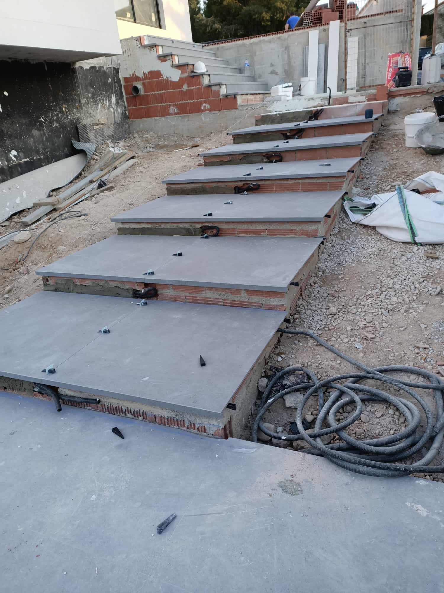 Azulejo PRO Portafolio. Instalación los azulejos, losas, baldosas