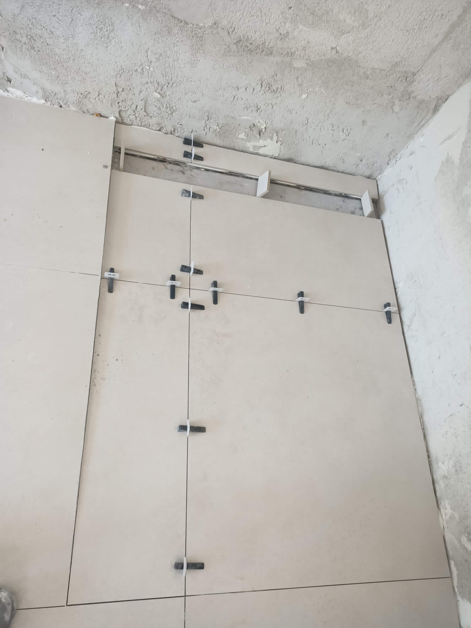 Azulejo PRO Portafolio. Instalación los azulejos, losas, baldosas