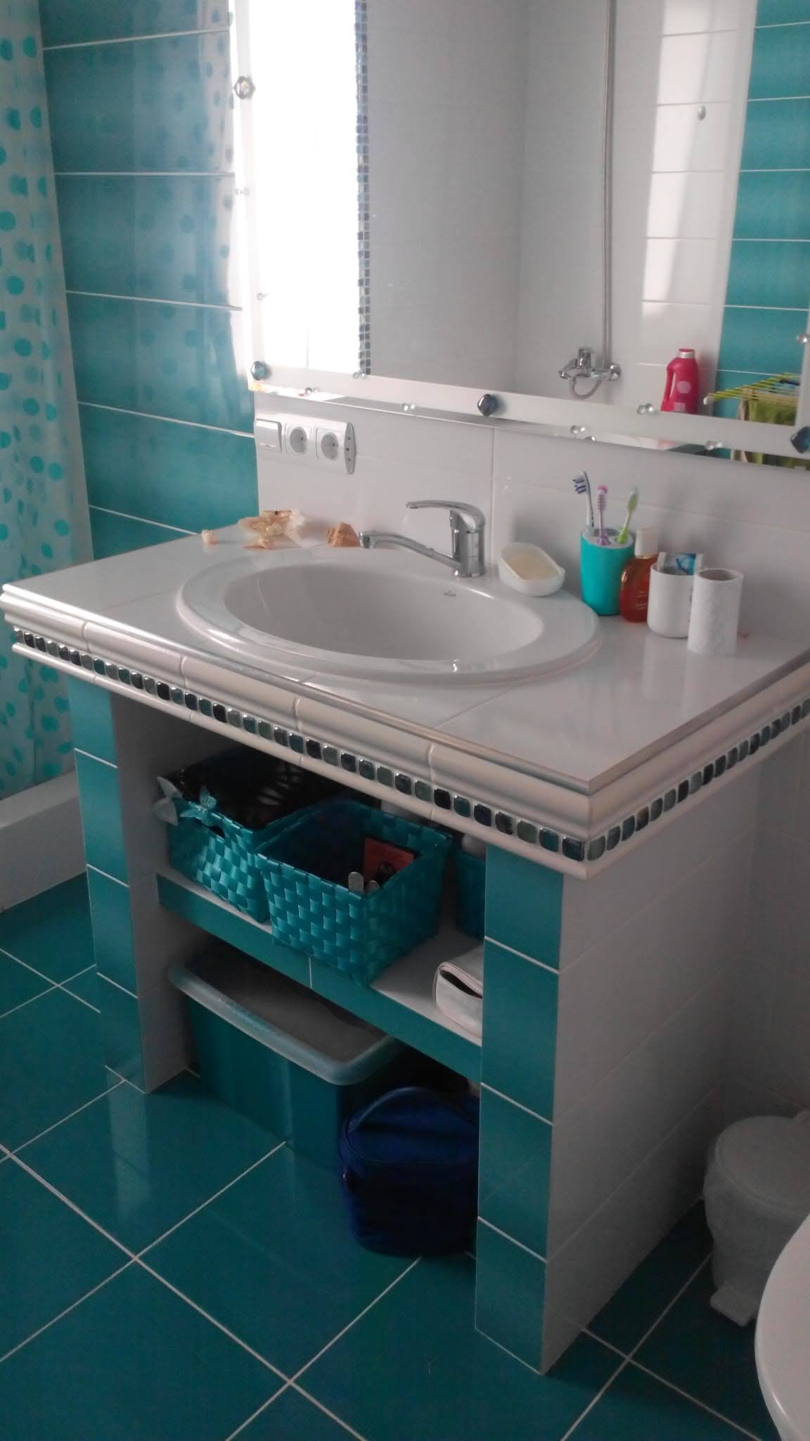 Azulejo PRO Portafolio. Instalación los azulejos, losas, baldosas