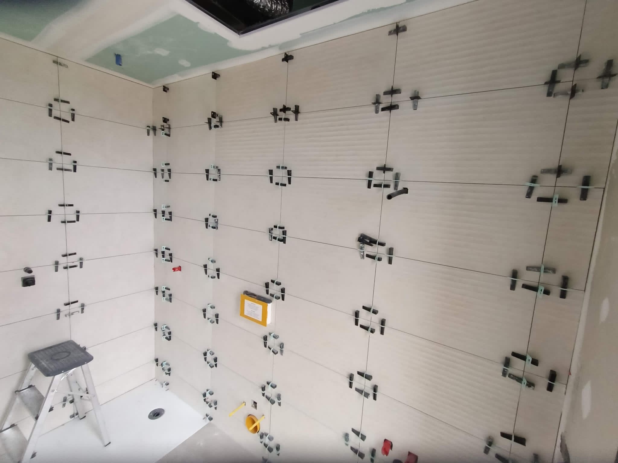 Azulejo PRO Portafolio. Instalación los azulejos, losas, baldosas