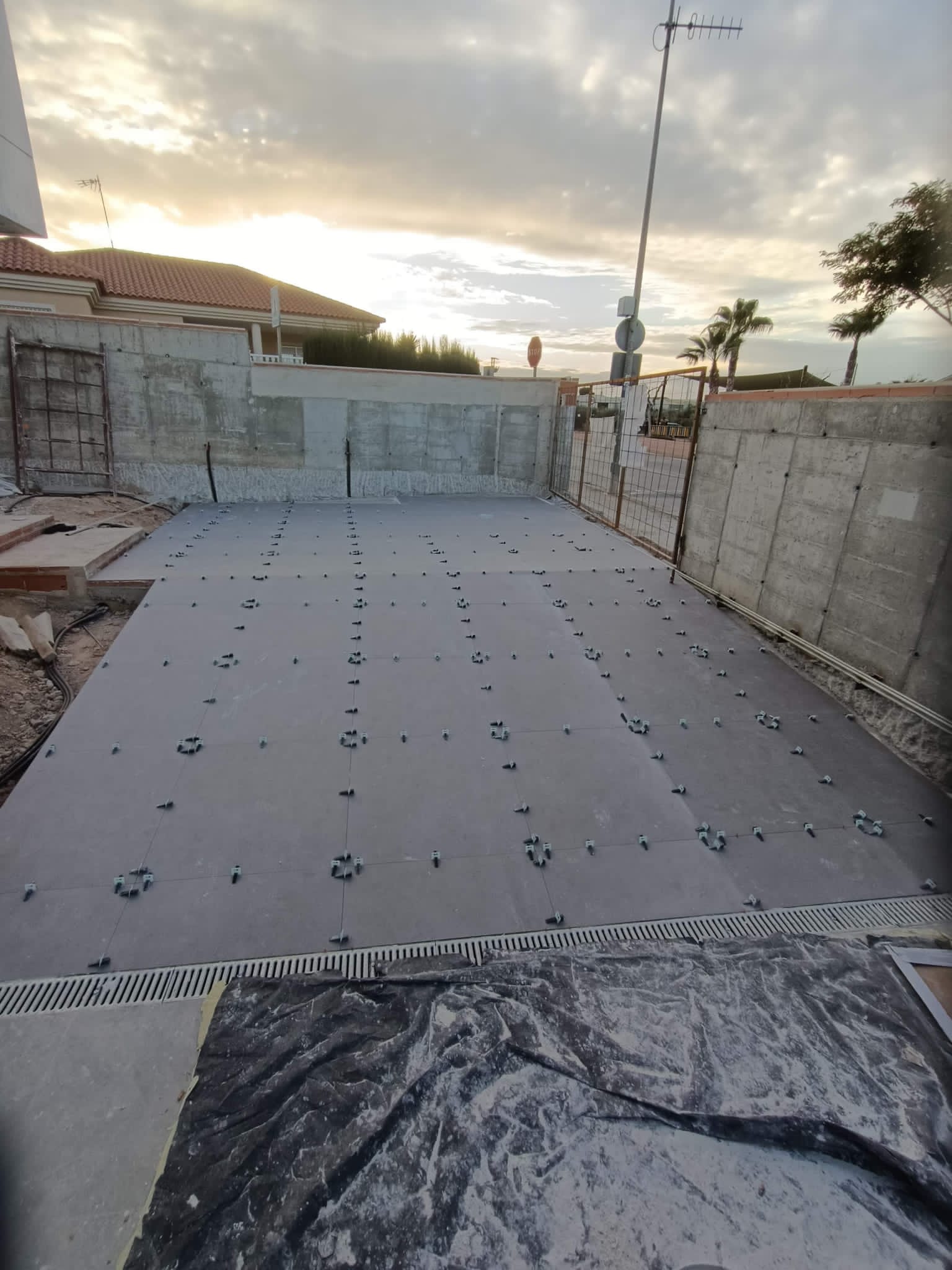 Azulejo PRO Portafolio. Instalación los azulejos, losas, baldosas